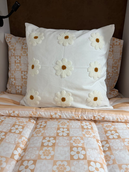 Daisy Daydream Cushion